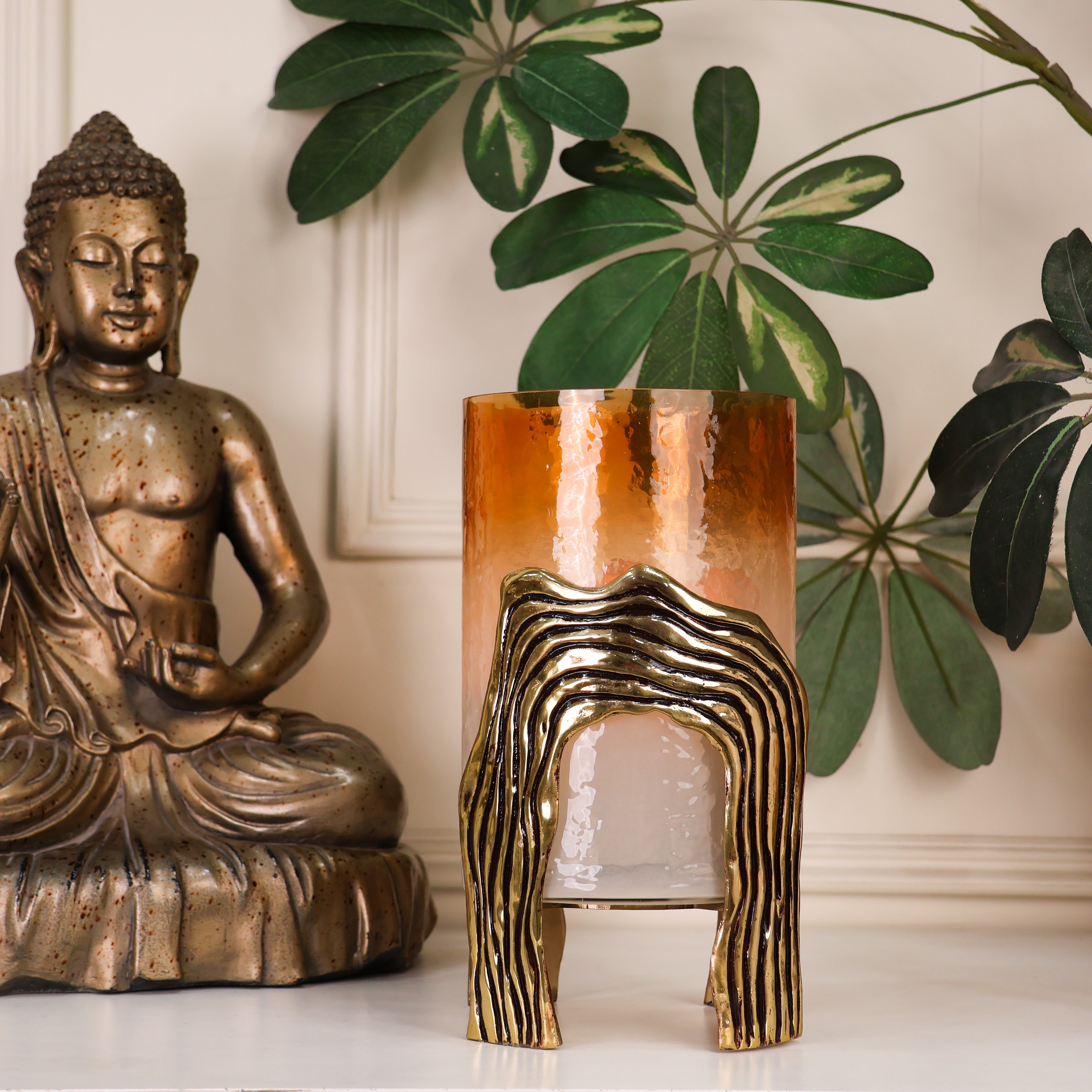 Crimson & Ivory Harmony Lamps