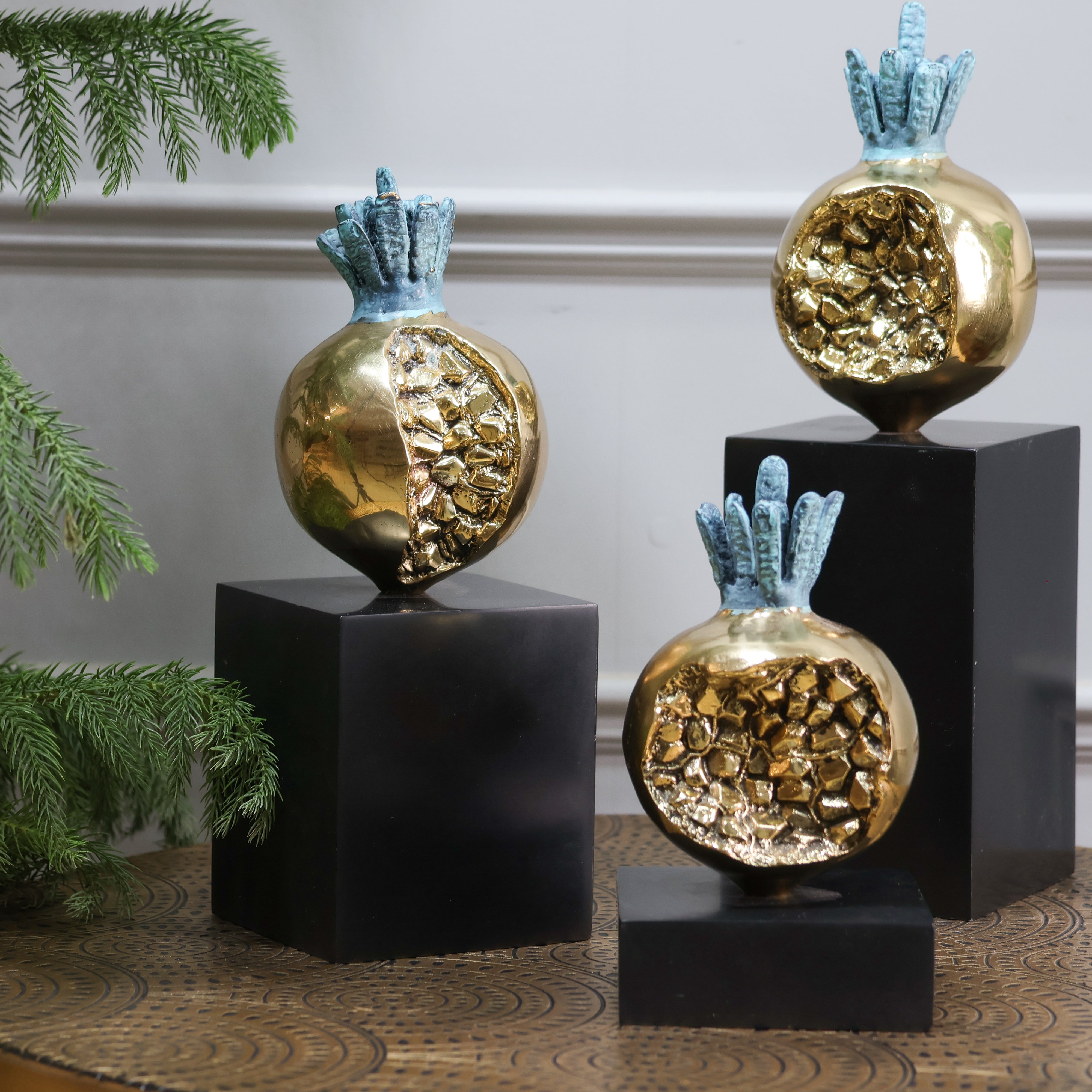 Brass Pomegranate Showpiece Set
